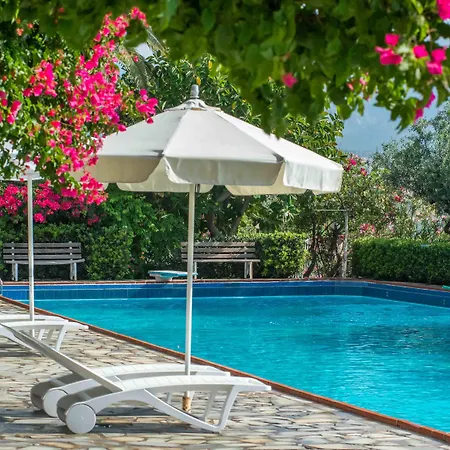 Douka Sea Front Residencies * Monemvasia