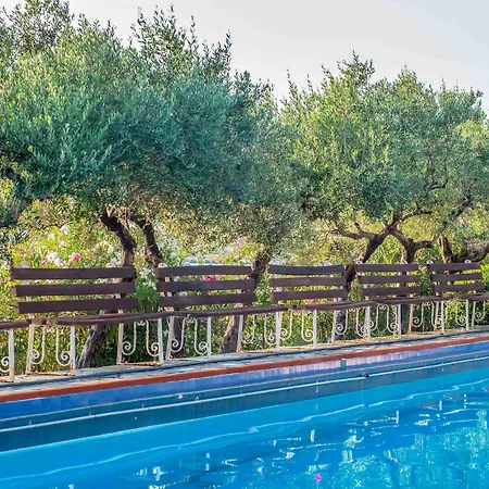 Διαμέρισμα Douka Sea Front Residencies *