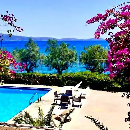 Douka Sea Front Residencies