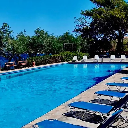 Douka Sea Front Residencies *