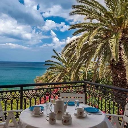 Douka Sea Front Residencies Lejlighed