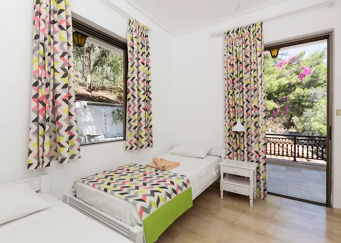 Douka Sea Front Residencies 아파트 모넴바시아