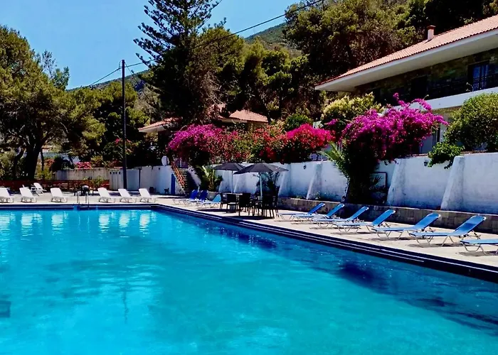 Douka Sea Front Residencies 모넴바시아