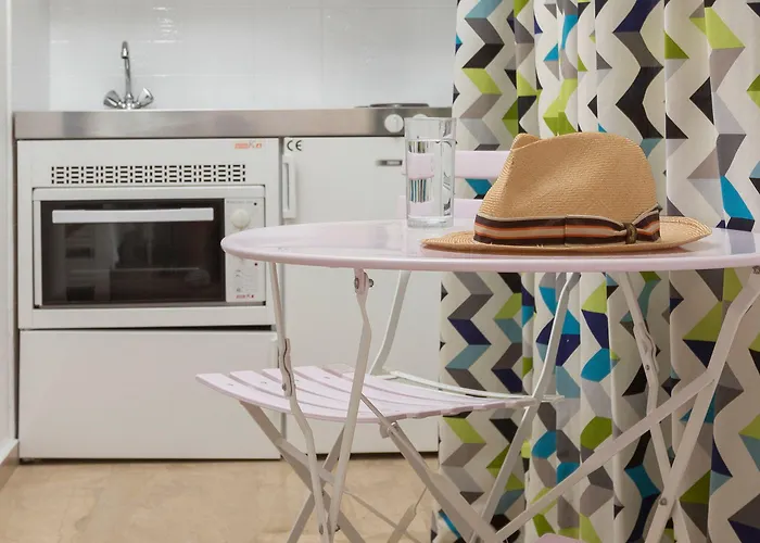 Douka Sea Front Residencies 아파트