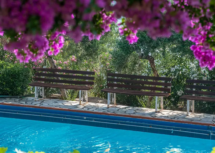 Douka Sea Front Residencies 아파트 모넴바시아